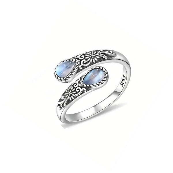 Anillo Flor de Piedra Lunar