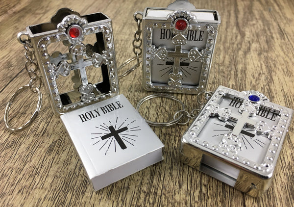 Mini libro La Santa Biblia (llavero)