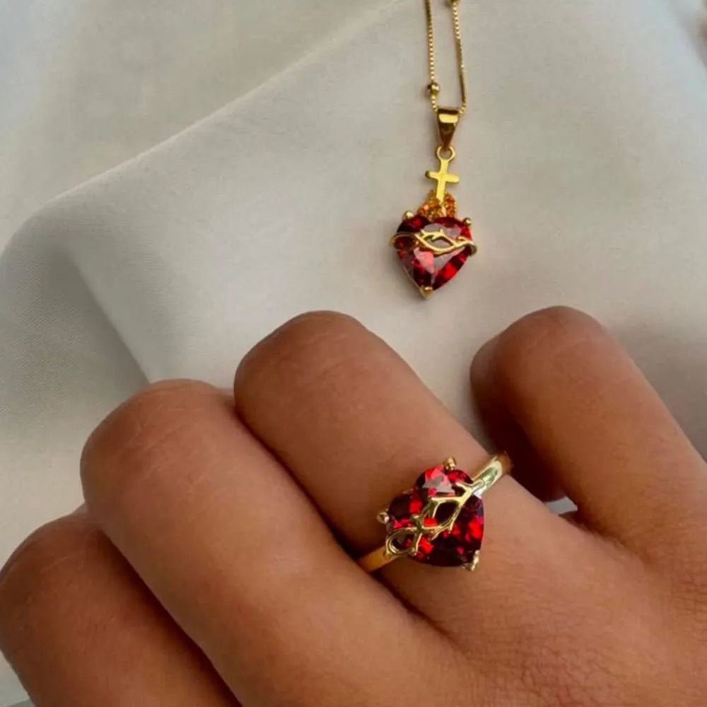 Anillo Corazón Sagrado (ORO 18K)
